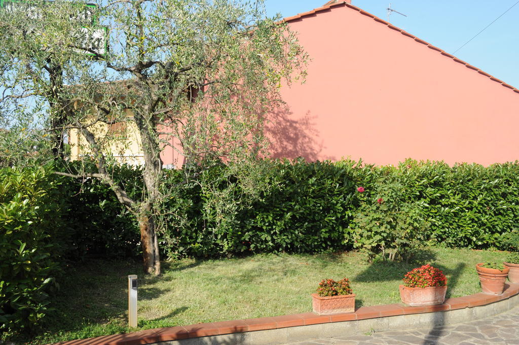 Marinetta Bed & Breakfast Signa Buitenkant foto