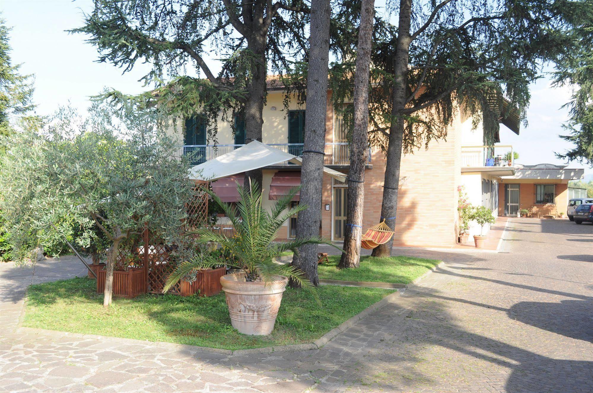 Marinetta Bed & Breakfast Signa Buitenkant foto